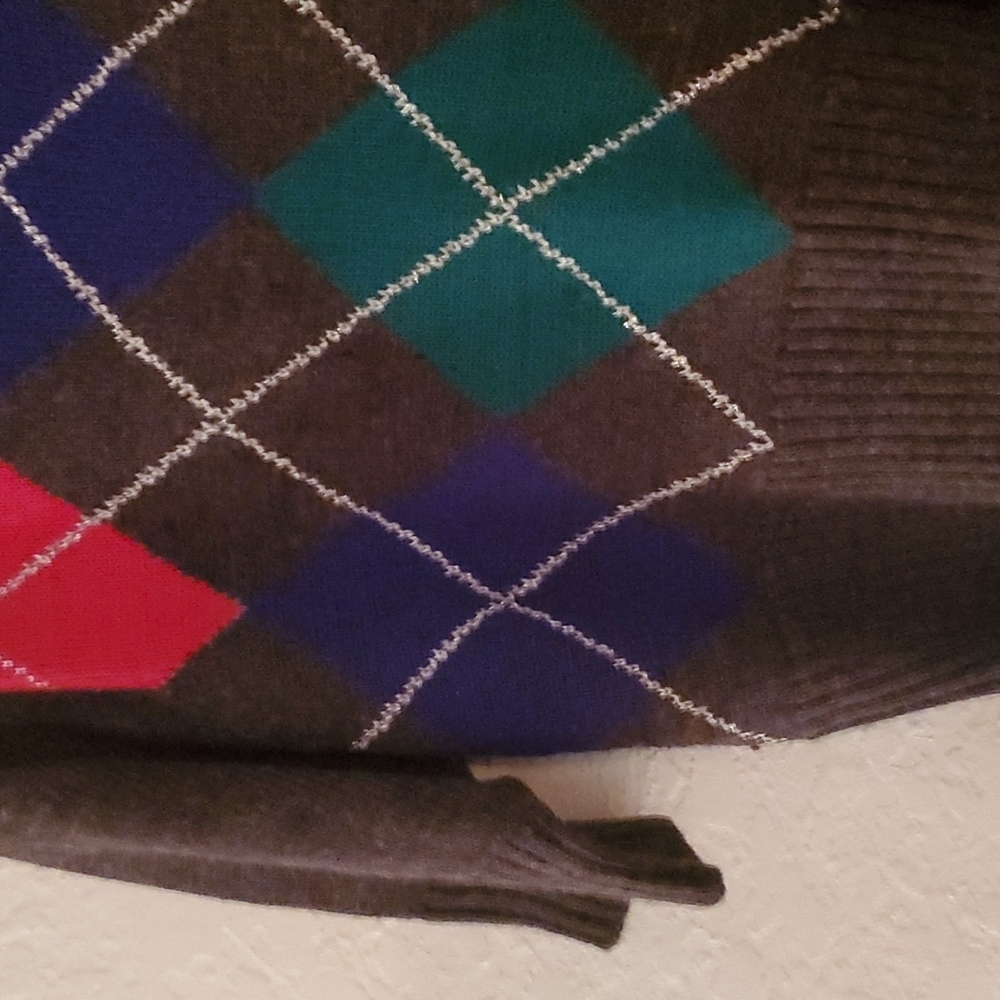 Sweater - Picture 4 of 7